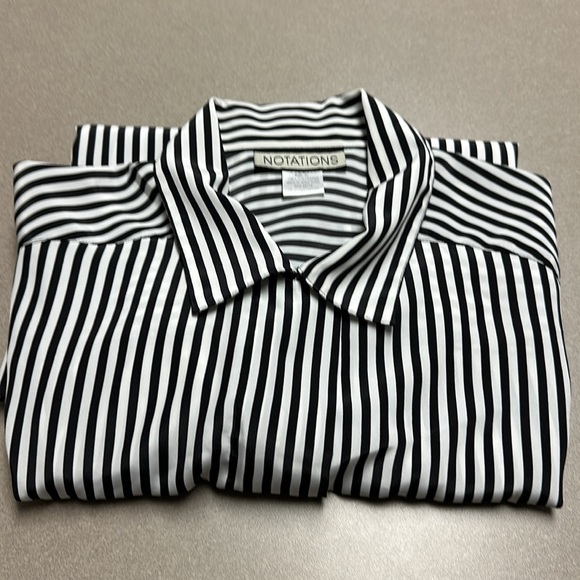 Notations vertical striped button down shirt with hidden buttons 2 front pockets - Picture 9 of 9